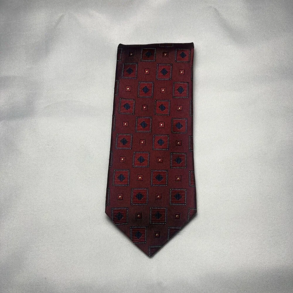 Hart Schaffner Marx Neck Tie Men’s Silk Red Geometric Squares Blue 3.5”x 58.5